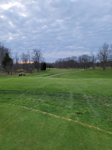 Golf Course «Vineyard Golf Course», reviews and photos, 600 Nordyke Rd, Cincinnati, OH 45255, USA