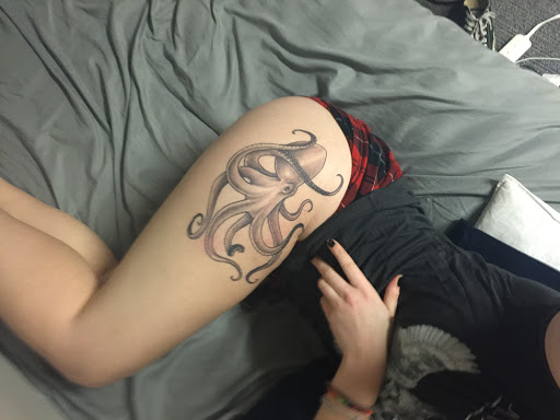 Tattoo Shop «High Priestess Piercing & Tattoo», reviews and photos, 2475 NW Monroe Ave, Corvallis, OR 97330, USA