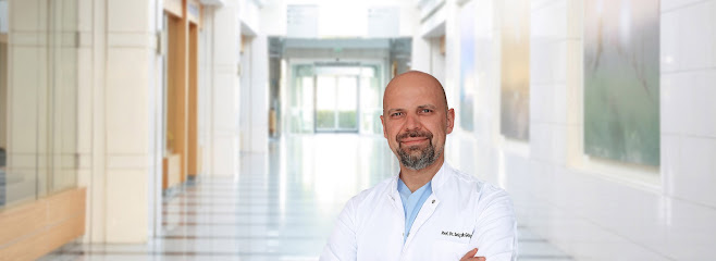 Prof. Dr. Selçuk Göçmen | Beyin ve Sinir Cerrahisi