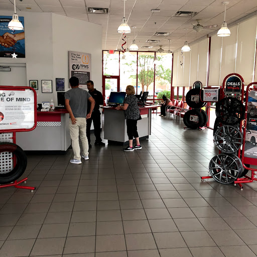 Tire Shop «Discount Tire Store - Duluth, GA», reviews and photos, 3105 Steve Reynolds Blvd, Duluth, GA 30096, USA