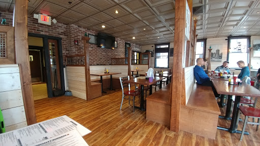 American Restaurant «Lamplighter Inn Tavern & Grille», reviews and photos, 60 N Bothwell St, Palatine, IL 60067, USA