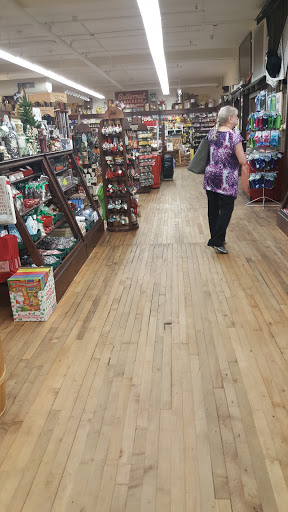 General Store «Mast General Store Winston-Salem», reviews and photos, 516 Trade St NW, Winston-Salem, NC 27101, USA