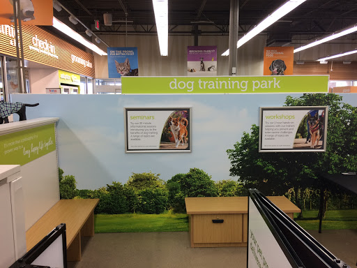 Pet Supply Store «Petco Animal Supplies», reviews and photos, 1963 S Hurstbourne Pkwy, Louisville, KY 40220, USA