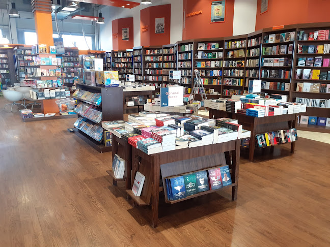 Értékelések erről a helyről: LIRA Könyvesbolt, Budapest - Bevásárlóközpont