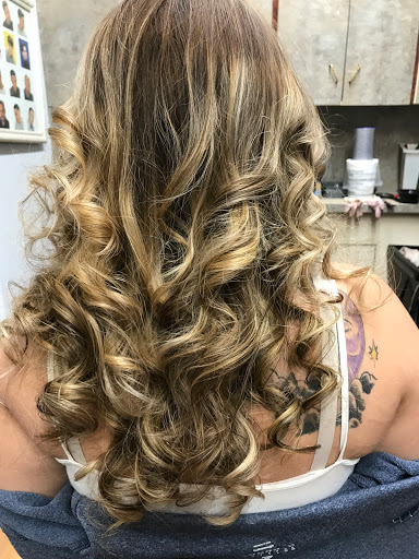 Beauty Salon «Ydelsa Unisex Beauty Salon», reviews and photos, 917 Onderdonk Ave, Flushing, NY 11385, USA