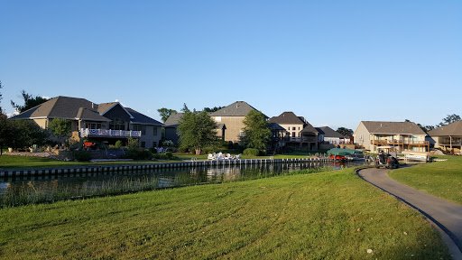 Public Golf Course «Shoreline Golf Course», reviews and photos, 210 Locust St, Carter Lake, IA 51510, USA