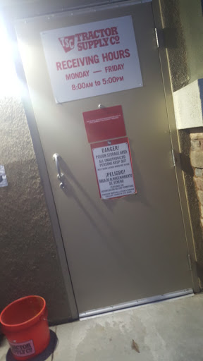 Home Improvement Store «Tractor Supply Co.», reviews and photos, 418 Napa Junction Rd, American Canyon, CA 94503, USA