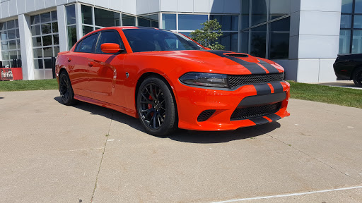 Car Dealer «Stew Hansen Dodge Ram Chrysler Jeep», reviews and photos, 12103 Hickman Rd, Des Moines, IA 50323, USA