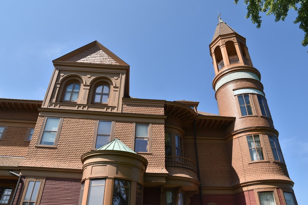 Superior Public Museums