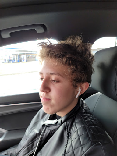 Barber Shop «Holiday Barber Shop», reviews and photos, 305 N Riverside Dr, Clarksville, TN 37040, USA