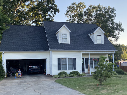 Roofing Contractor «Gilstrap Roofing», reviews and photos, 1512 Easley Bridge Rd, Greenville, SC 29611, USA