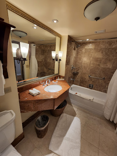 Resort «Monterey Plaza Hotel & Spa», reviews and photos, 400 Cannery Row, Monterey, CA 93940, USA