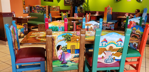 Shopping Mall «Lincoln Court Shopping Center», reviews and photos, 215 Lancaster Ave, Frazer, PA 19355, USA