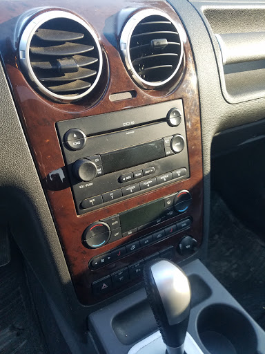 Auto Body Parts Supplier «KENS AUTO SALVAGE», reviews and photos, 18 Powwow River Rd, East Kingston, NH 03827, USA