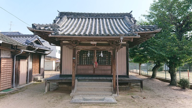 雄神川神社