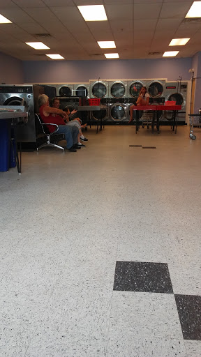 Grocery Store «Chapells Hometown Foodstore», reviews and photos, 10041 US-70, McEwen, TN 37101, USA