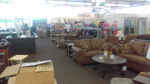 Thrift Store «Waterfront Rescue Mission Thrift Store», reviews and photos, 4376 Gulf Breeze Pkwy, Gulf Breeze, FL 32563, USA