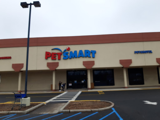 Pet Supply Store «PetSmart», reviews and photos, 300 NJ-18, East Brunswick, NJ 08816, USA