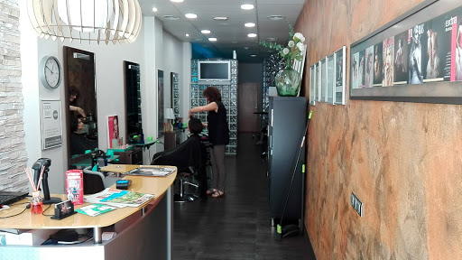 Alícia Pagà Perruquers en Amposta, Tarragona