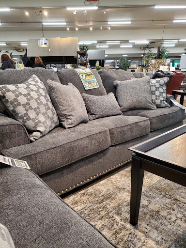 Furniture Store «Furniture On Consignment», reviews and photos, 4506 E 13th St N, Wichita, KS 67208, USA