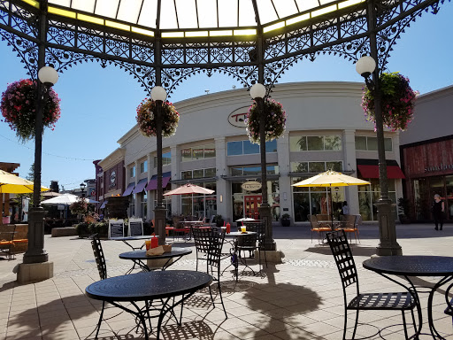 Shopping Mall «Bridgeport Village», reviews and photos, 7455 SW Bridgeport Rd, Tigard, OR 97224, USA