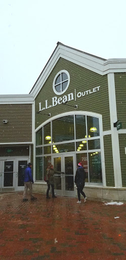 Clothing Store «L.L. Bean Outlet», reviews and photos, 1 Freeport Village Station, Freeport, ME 04033, USA