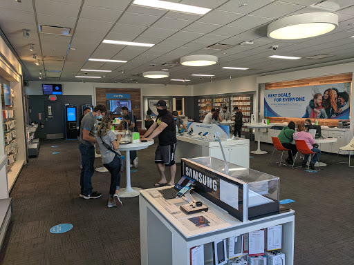 Cell Phone Store «AT&T», reviews and photos, 2805 Naglee Rd #170, Tracy, CA 95304, USA