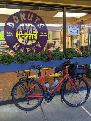 Donut Shop «Happy Donuts», reviews and photos, 305 2nd St NE, Puyallup, WA 98372, USA