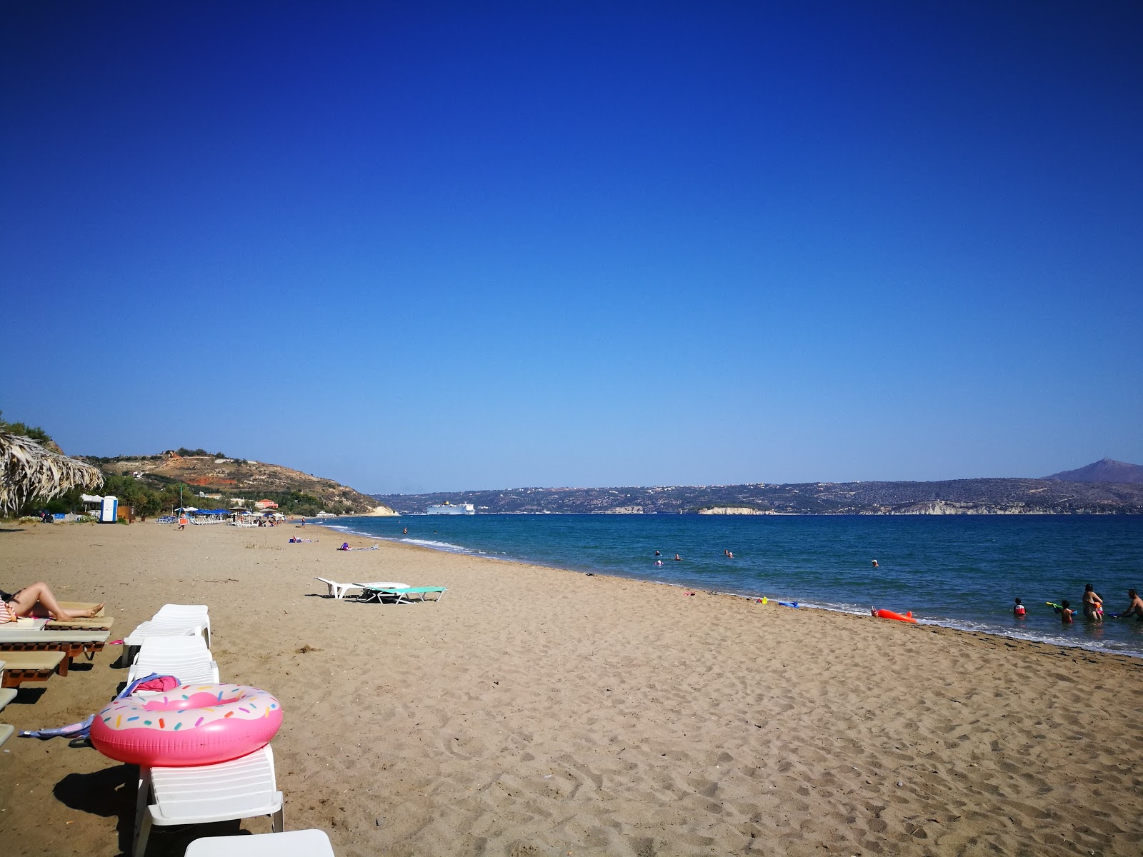 Fotografija Kolatsos beach z prostorna obala