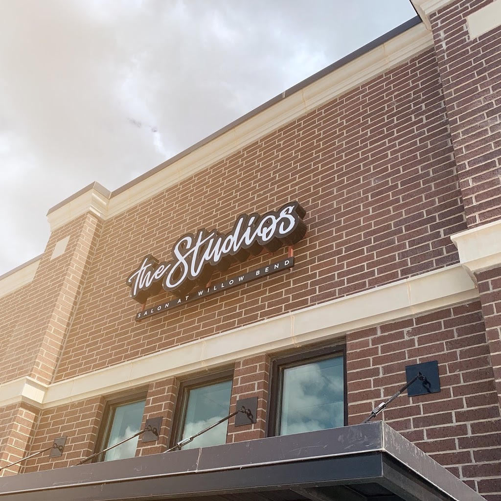 Misha Faucett- Hairstylist 76087