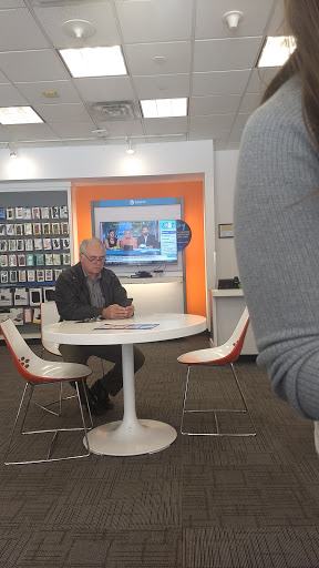 Beauty School «Aveda Institute Denver», reviews and photos, 700 16th St, Denver, CO 80202, USA