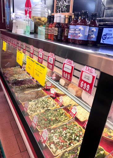 Grocery Store «Handy Market, Wine Store, Craft Beer Shop, Bottle Shop, Choice Meats», reviews and photos, 2514 W Magnolia Blvd, Burbank, CA 91505, USA