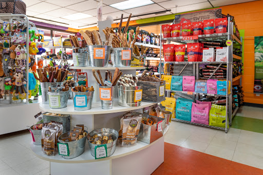Pet Supply Store «Katzenbarkers Natural Pet Food & Supplies», reviews and photos, 406 2nd Ave S, Wausau, WI 54401, USA