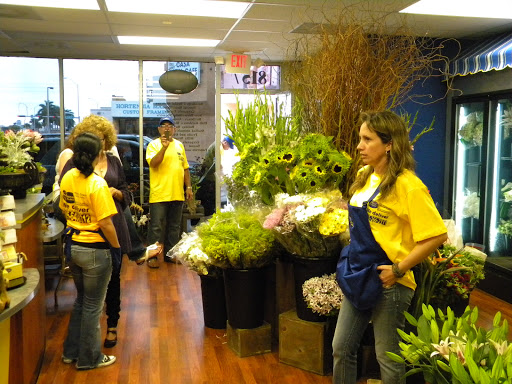 Florist «Flowers By Pouparina», reviews and photos, 1868 W Flagler St, Miami, FL 33135, USA