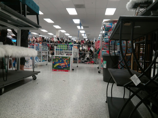 Clothing Store «Ross Dress for Less», reviews and photos, 7615 Evergreen Way, Everett, WA 98203, USA