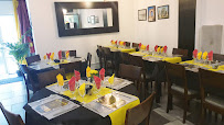 Atmosphère du Restaurant libanais Ya Habibi à Croix - n°3