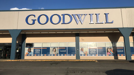 Thrift Store «Goodwill», reviews and photos