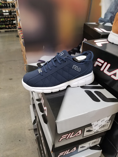 Shoe Store «WSS», reviews and photos, 460 San Fernando Mission Blvd, San Fernando, CA 91340, USA