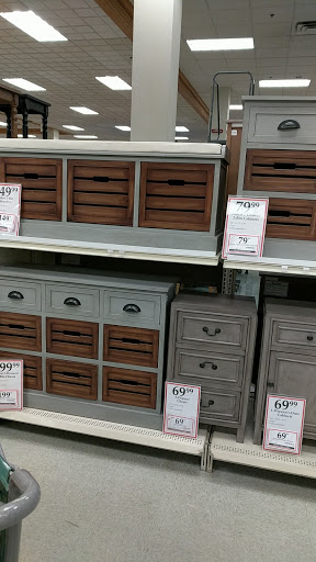 Home Goods Store «Christmas Tree Shops», reviews and photos, 1000 Boston Turnpike, Shrewsbury, MA 01545, USA