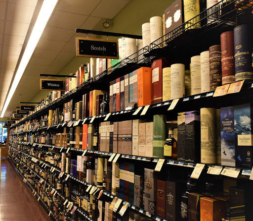 Liquor Store «Grove Liquors», reviews and photos, 2969 McDonald St, Coconut Grove, FL 33133, USA