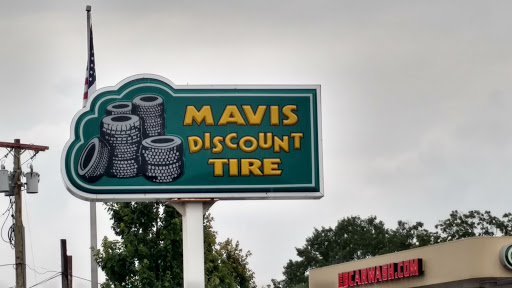 Tire Shop «Mavis Discount Tire», reviews and photos, 4915 Nesconset Hwy, Port Jefferson Station, NY 11776, USA