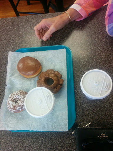 Donut Shop «Best Donuts In Town», reviews and photos, 2080 Mill St, Reno, NV 89502, USA