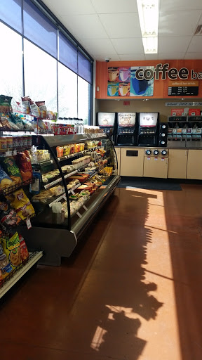 Gas Station «Hy-Vee Gas», reviews and photos, 665 S 51st St, West Des Moines, IA 50265, USA