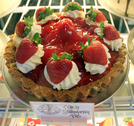 American Restaurant «Bread Winners Café & Bakery», reviews and photos, 4021 Preston Rd, Plano, TX 75093, USA