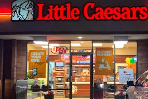 Little Caesars Pizza image