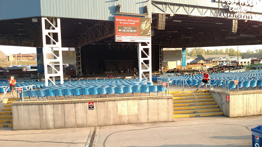 Live Music Venue «Hollywood Casino Amphitheatre - St. Louis», reviews and photos, 14141 Riverport Dr, Maryland Heights, MO 63043, USA