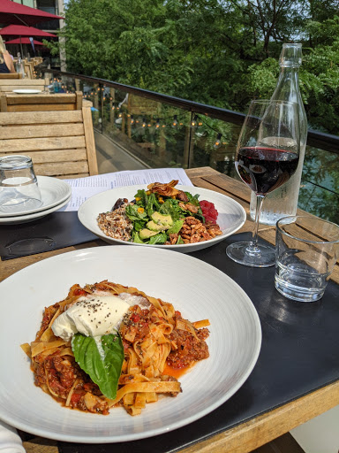 American Restaurant «Pinstripes», reviews and photos, 435 E Illinois St, Chicago, IL 60611, USA