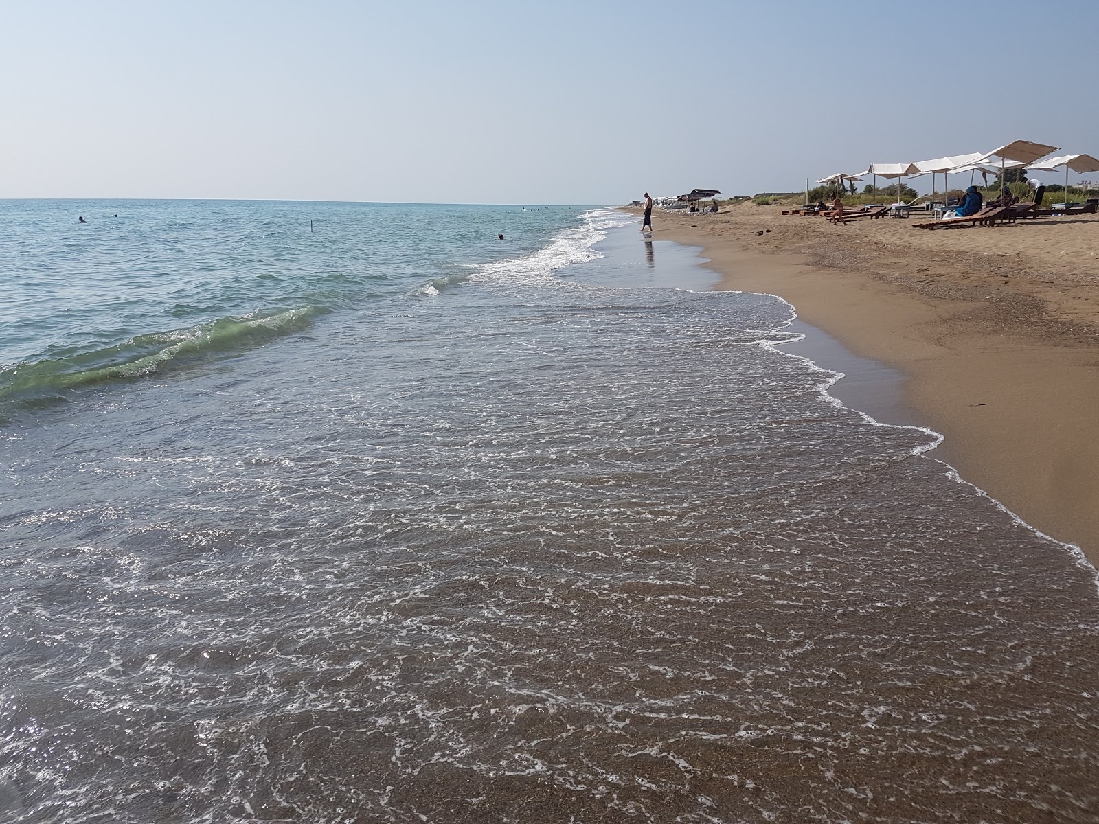 Photo of Altinkum beach with long straight shore