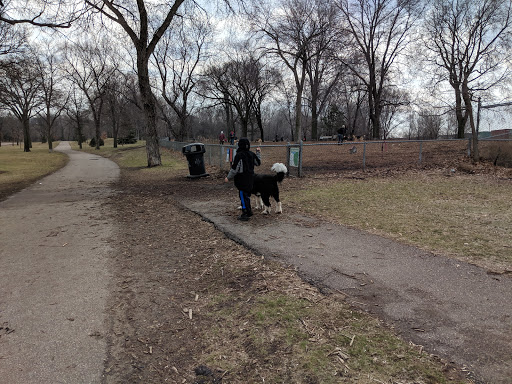 Dog Park «St. Anthony Parkway Off-Lease Dog Park», reviews and photos, 700 St Anthony Pkwy, Minneapolis, MN 55418, USA