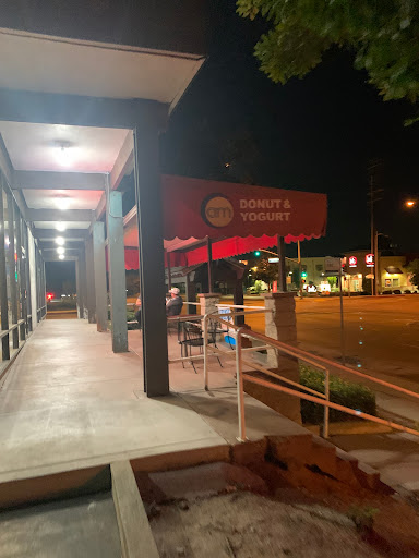 Donut Shop «AM Donut & Yogurt», reviews and photos, 305 Huntington Dr, Monrovia, CA 91016, USA